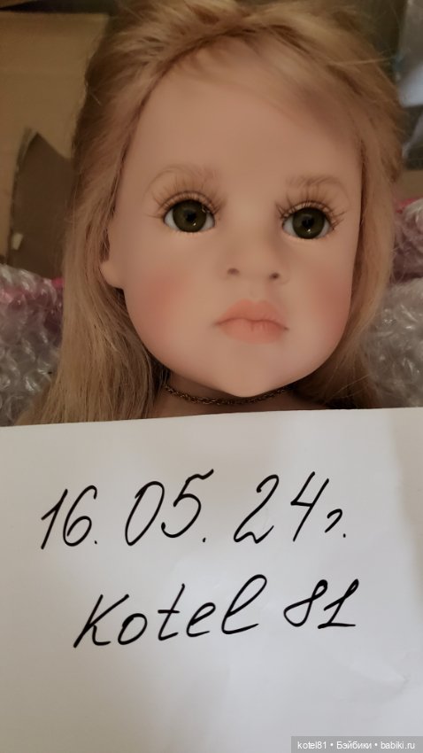 Hildegard Gunzel виниловая коллекционная кукла (фото 7)