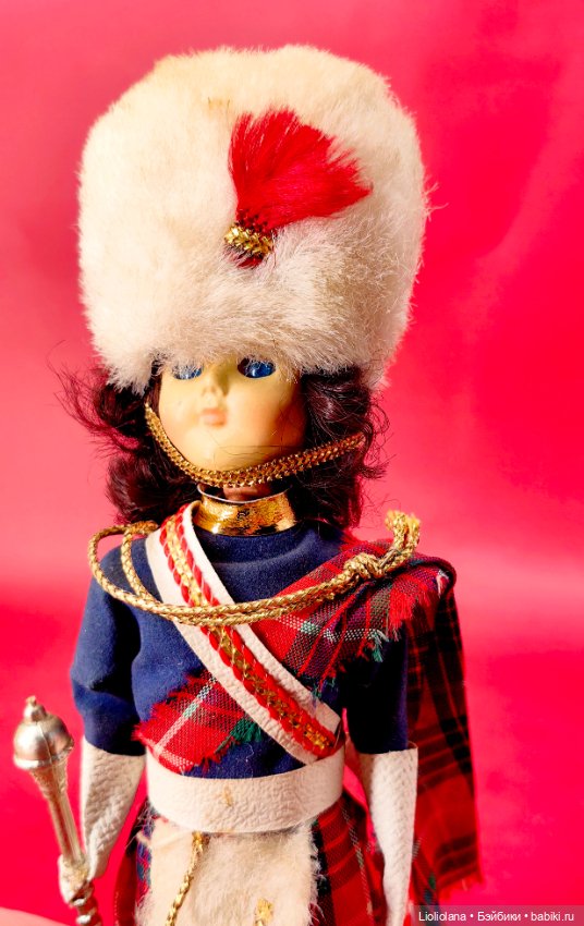 Винтажные куклы-гвардейцы (фото 4)