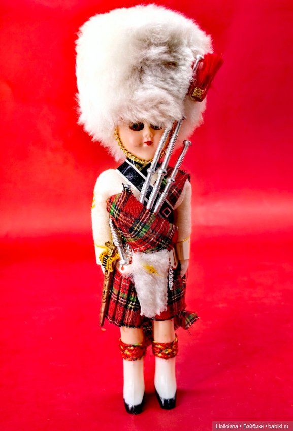 Винтажные куклы-гвардейцы (фото 2)