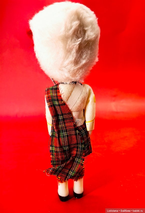 Винтажные куклы-гвардейцы (фото 3)