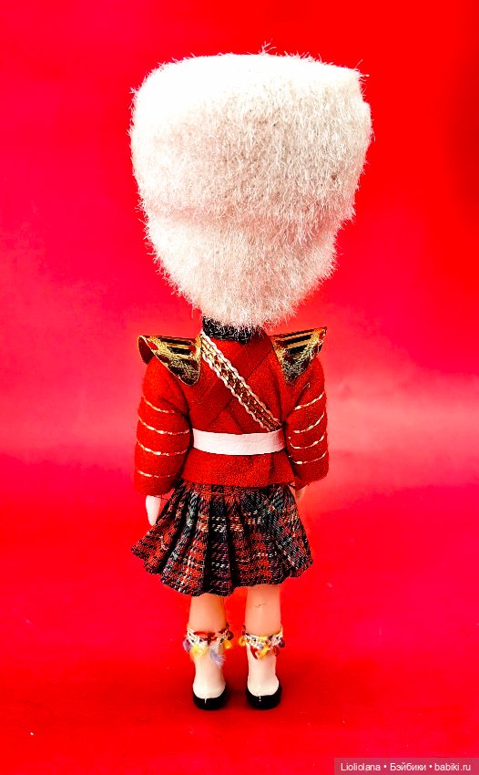Винтажные куклы-гвардейцы (фото 10)