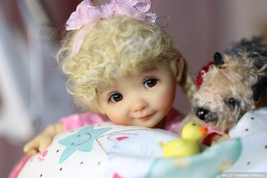 Kyrra Meadow dolls twinkles cream