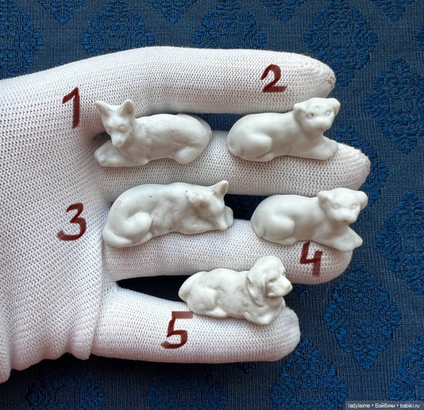 Антикварные фигурки Собачки №2