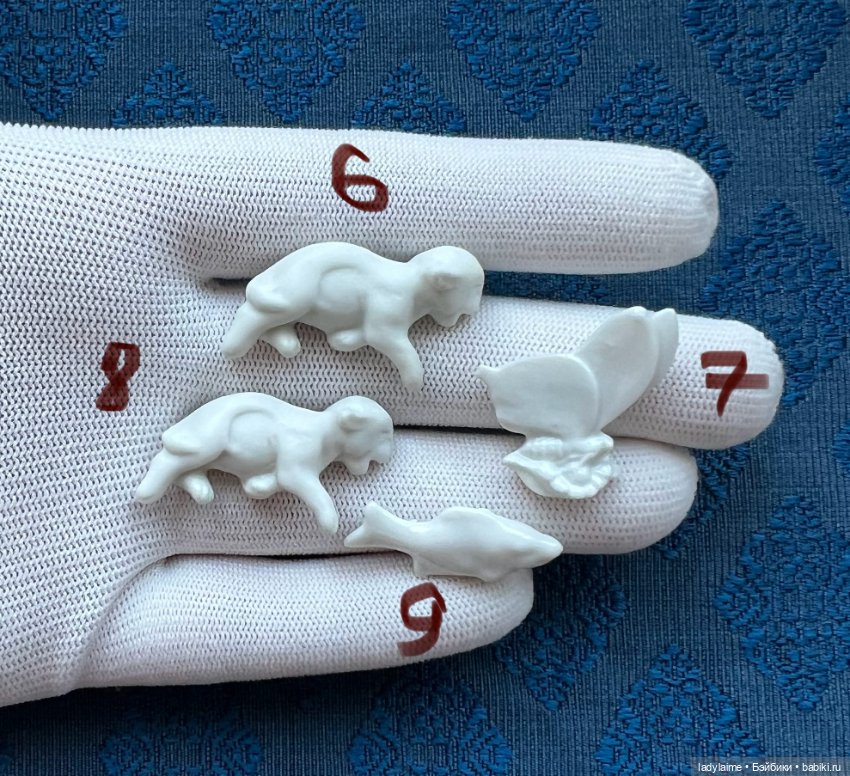 Антикварные фигурки - Барельефы