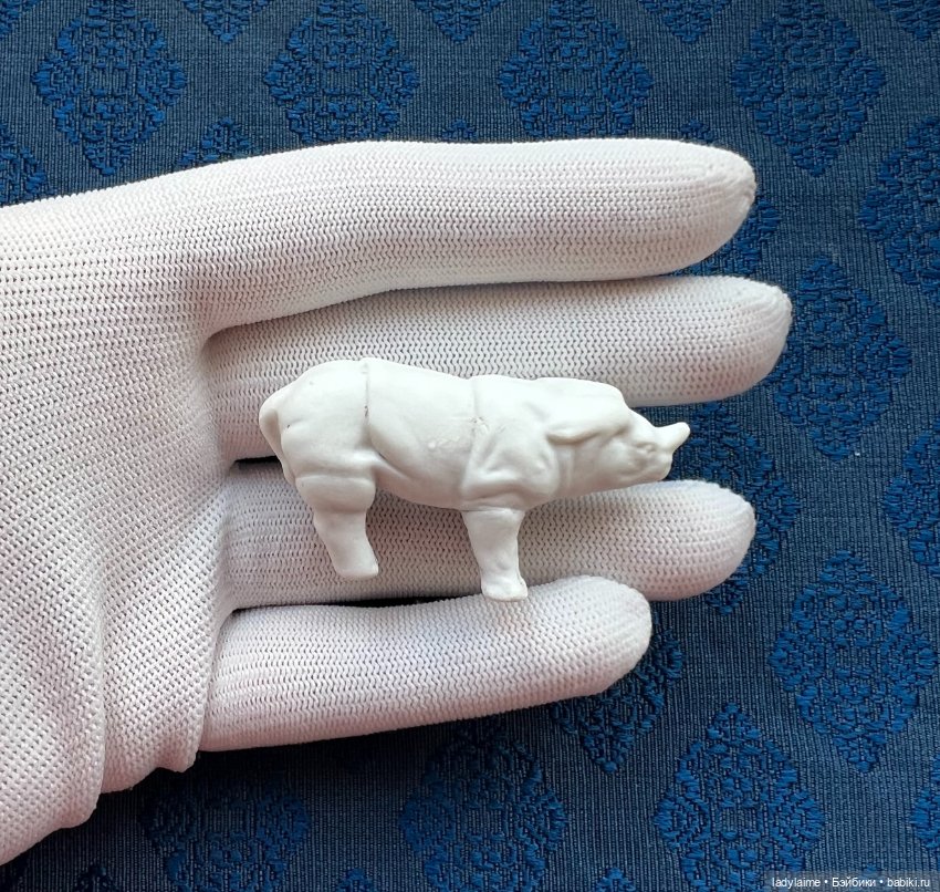 Антикварная фигурка Носорог - 5,5 см х 2,8 см (фото 2)