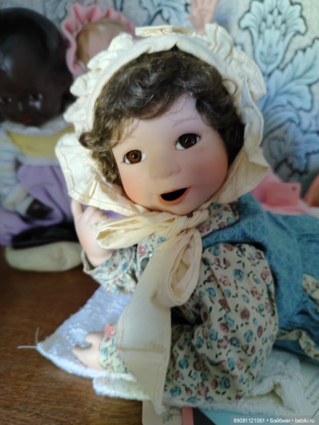 Кукла фарфоровая коллекционная (фото 3)