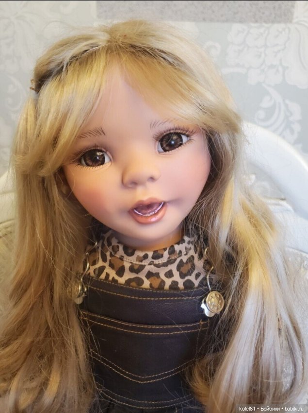 Gaby Jaques виниловая коллекционная кукла (фото 5)