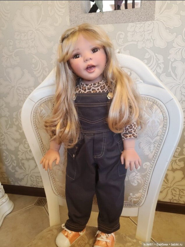 Gaby Jaques виниловая коллекционная кукла (фото 4)