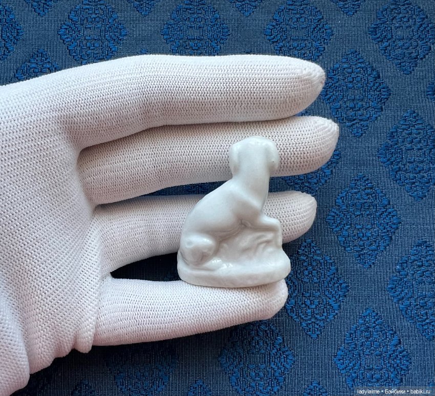 Антикварная фигурка Собачка - 4,2 см (фото 2)