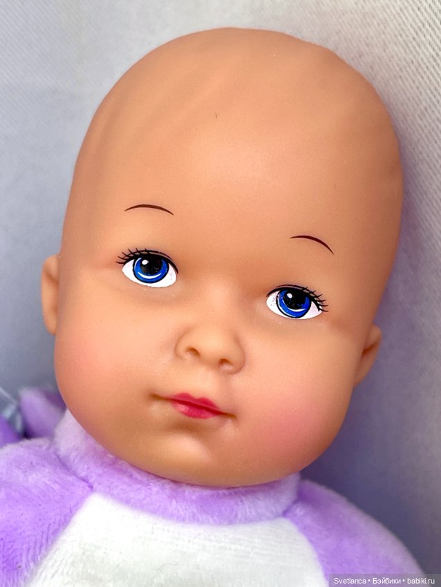 Милый пупс с нежным личиком