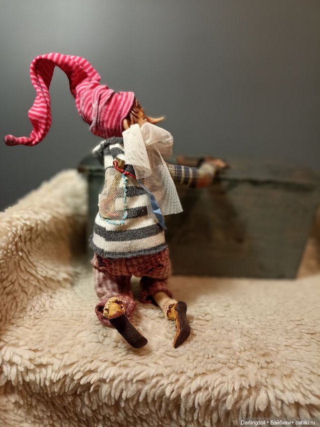 Буратино и ключ при нём - будуарная кукла (фото 2)