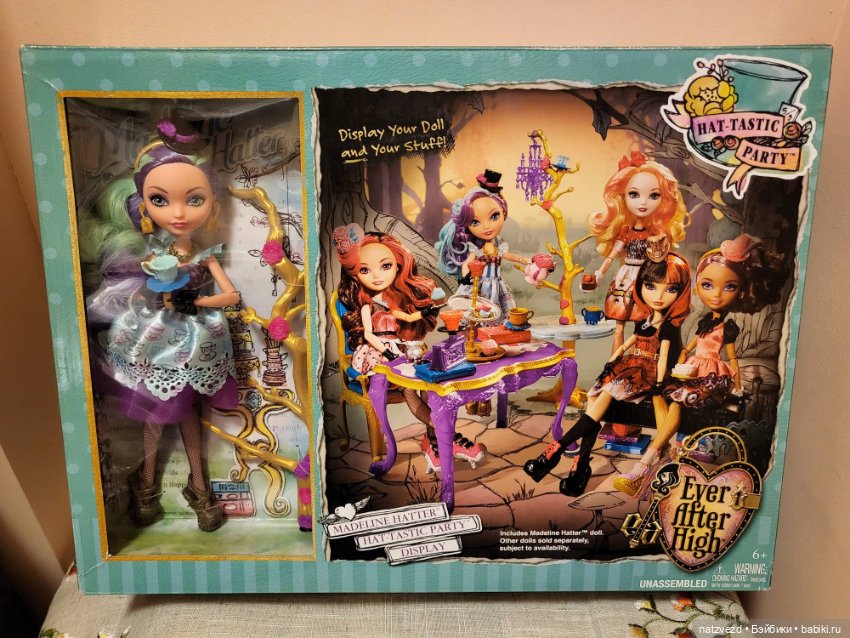 Набор с куклой Ever After High Medeline Hatter и мебелью "Hat-tastic party"