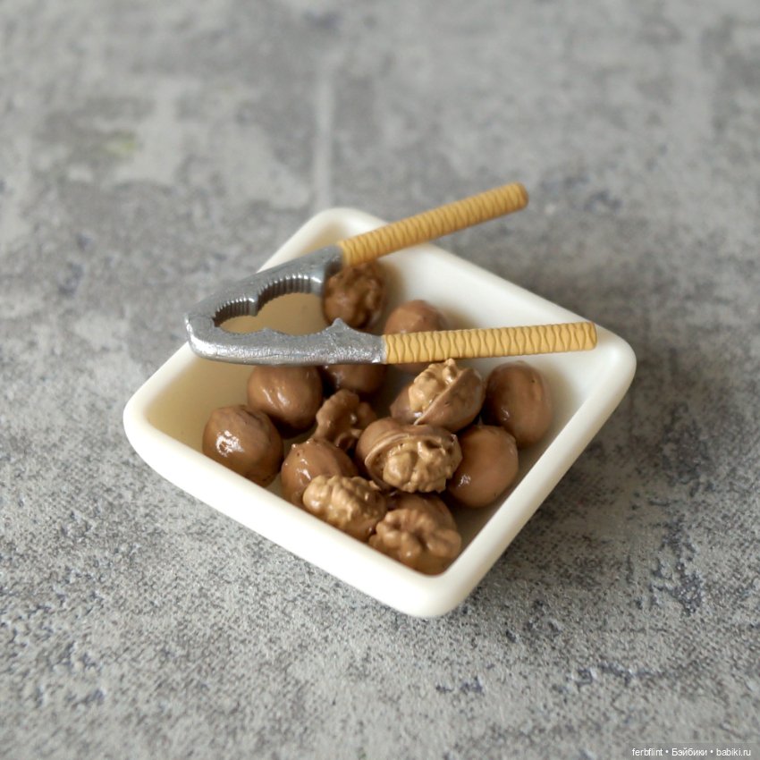 Набор "Грецкие орехи" в масштабе 1:6