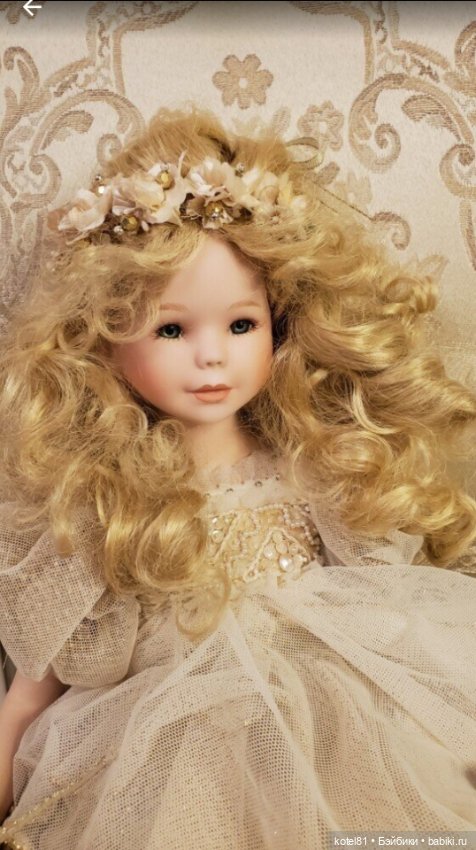Mundia кукла коллекционная фарфоровая