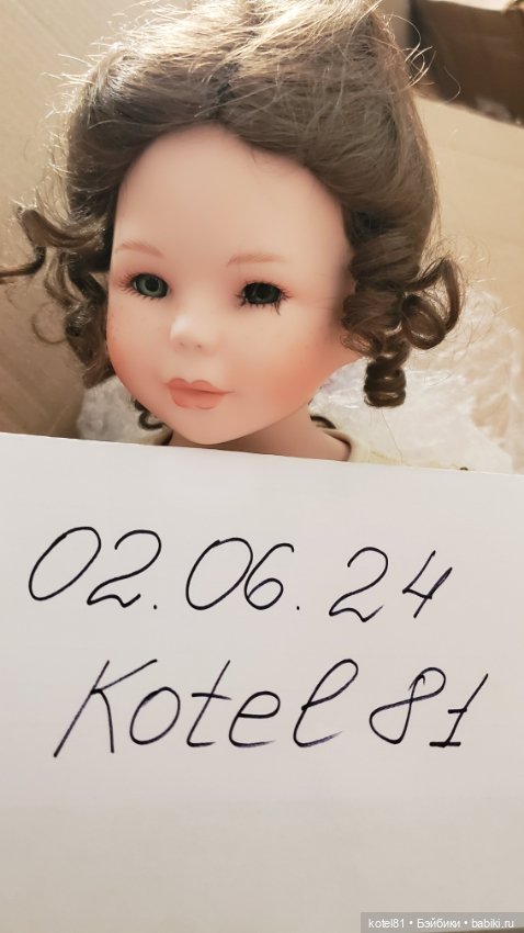 Mundia кукла фарфоровая коллекционная (фото 6)