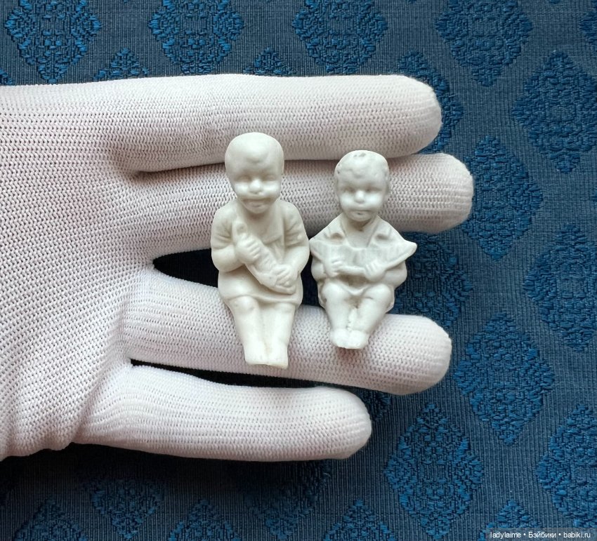 Антикварная фигурка - мальчик с арбузом (1) - 4 см (фото 5)