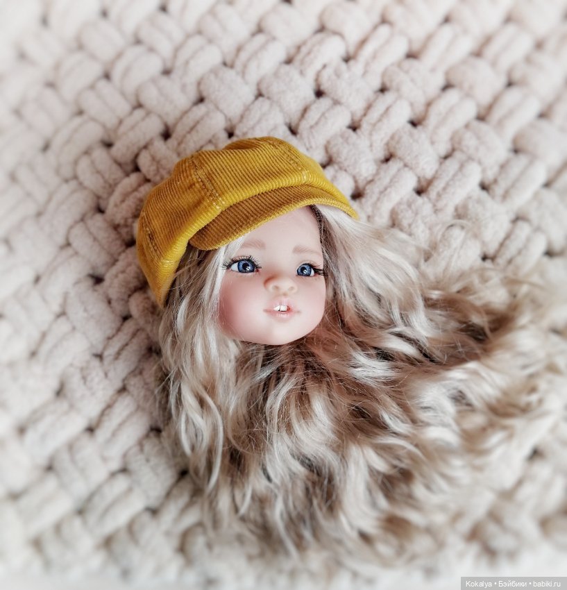 Кепка на Paola Reina — Аксессуары для кукол (фото 2)