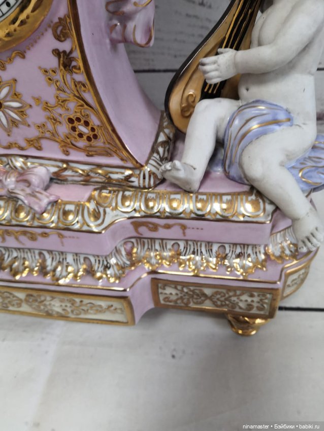 Механические часы. Бисквитный фарфор. Франция (фото 8)