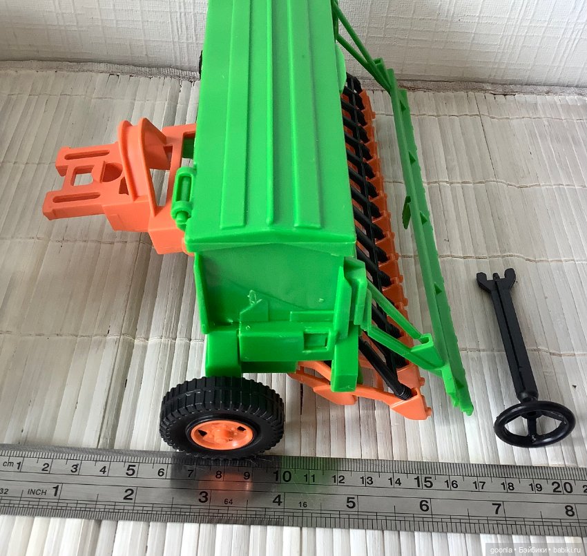 Трактор с сеялкой — Игрушки для детей (фото 6)