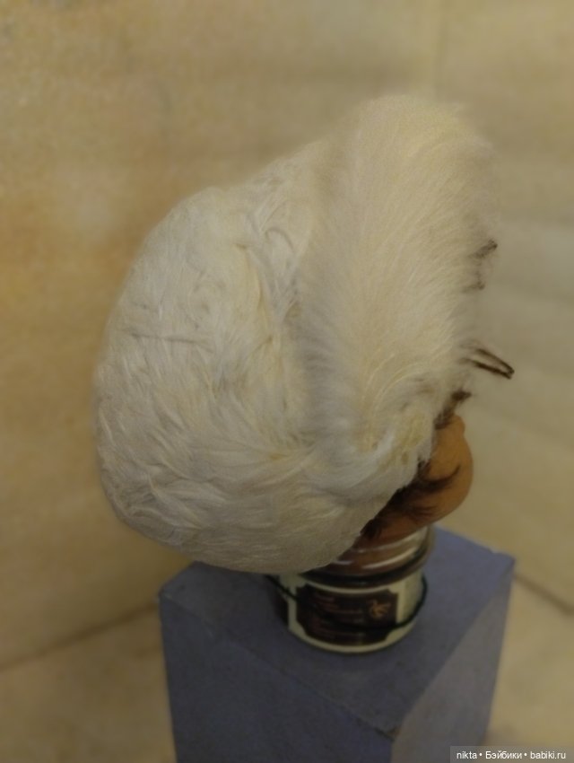 Шляпка из перьев. Винтаж — Одежда