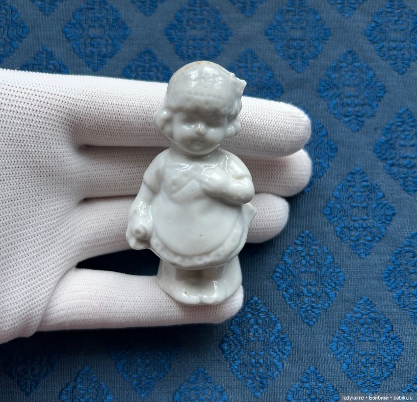 Антикварная фигурка - солонка - 7 см