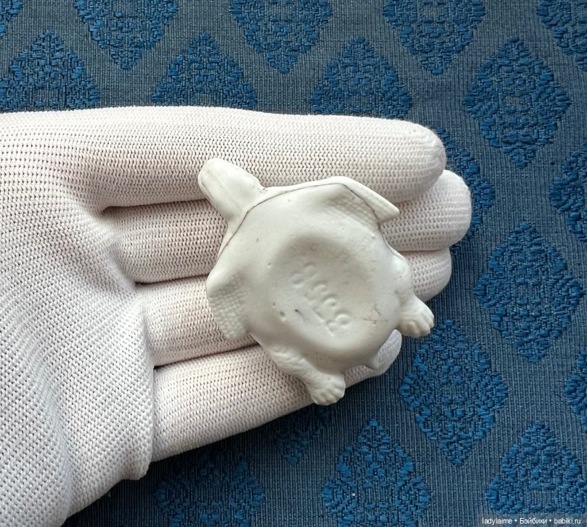 Антикварная фигурка Черепашка - 4,2 см х 5,8 см