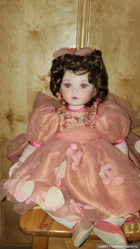 Фарфоровая коллекционная кукла Marie Osmond (фото 7)