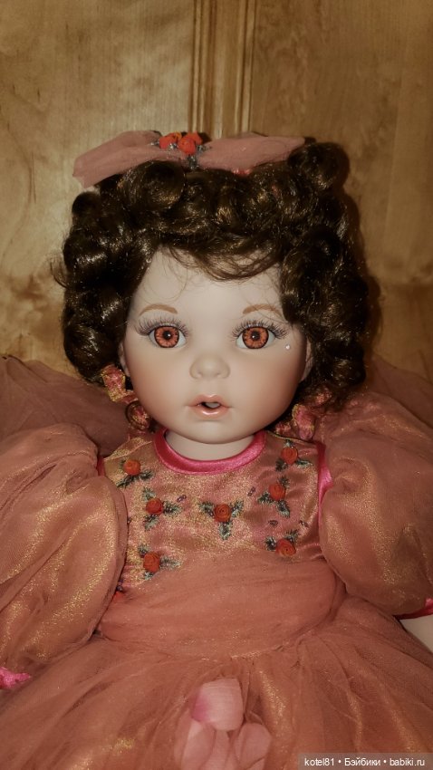 Фарфоровая коллекционная кукла Marie Osmond (фото 4)