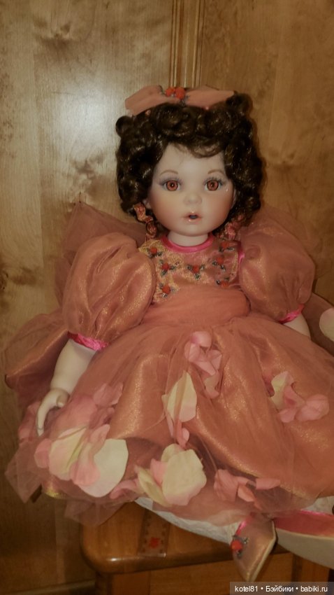 Фарфоровая коллекционная кукла Marie Osmond (фото 6)