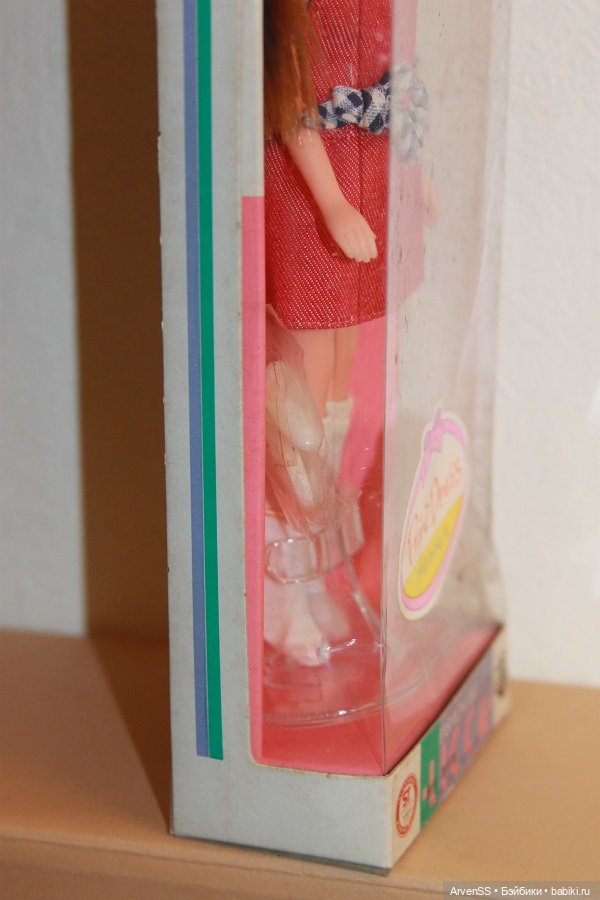 Винтажная Ликка третьего поколения компании Такара из серии Print Dress (фото 3)