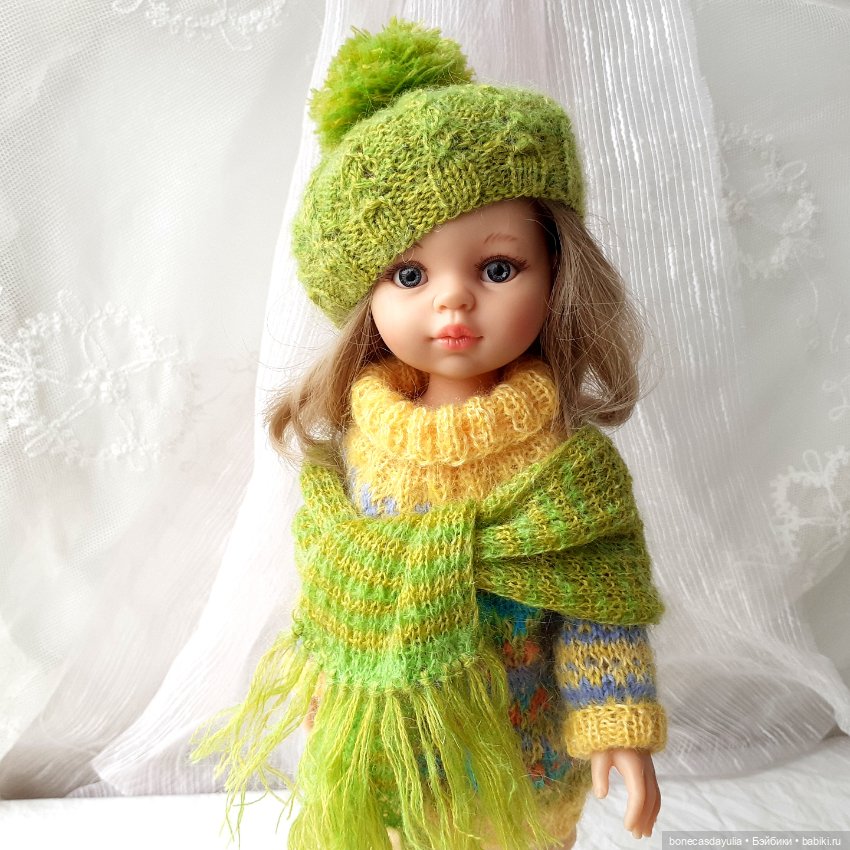 Теплый комплект одежды для куклы Paola Reina Паола Рейна Свитер Шапка Шарф Брюки Носки (фото 9)