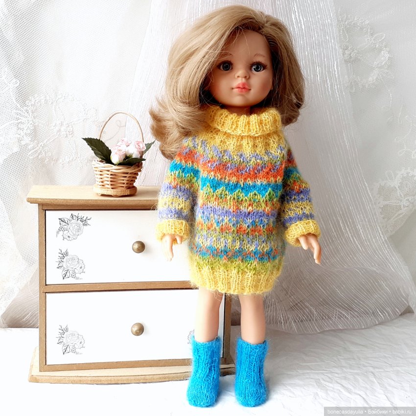 Теплый комплект одежды для куклы Paola Reina Паола Рейна Свитер Шапка Шарф Брюки Носки (фото 6)