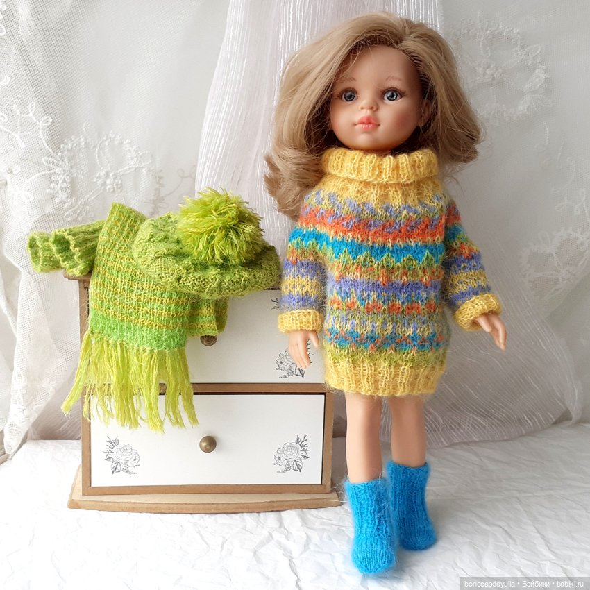 Теплый комплект одежды для куклы Paola Reina Паола Рейна Свитер Шапка Шарф Брюки Носки (фото 2)