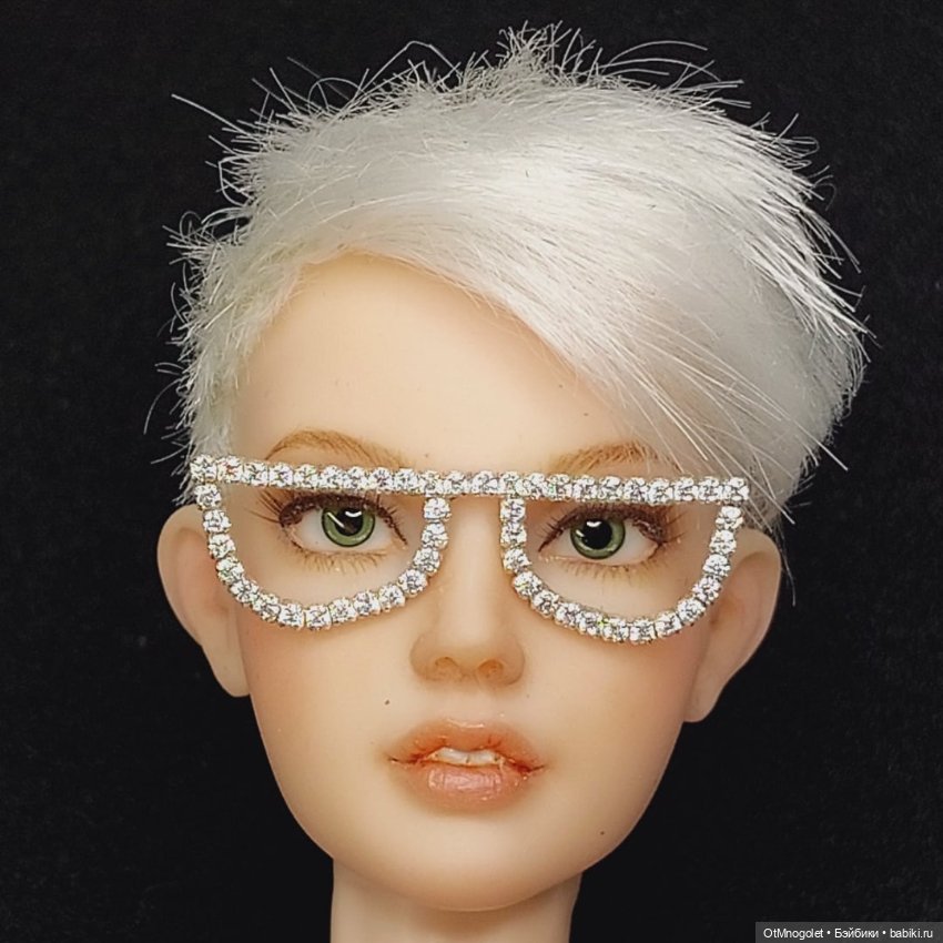 Очки с цирконием — Одежда (фото 2)