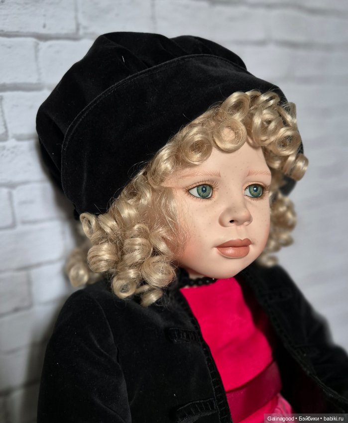 Megan Christine Orange — Коллекционные куклы