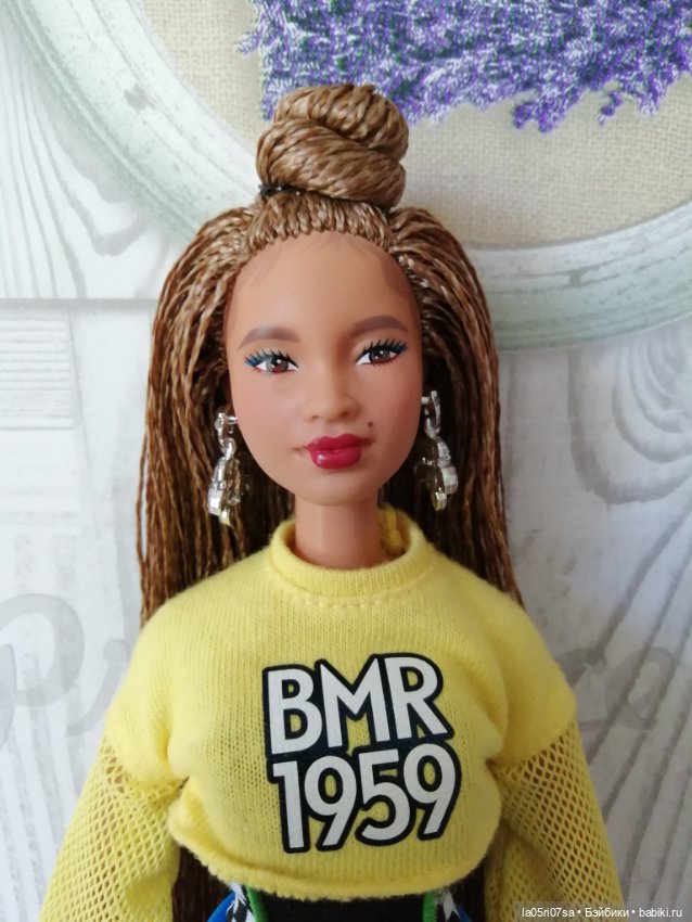 Барби БМР 1959 мулатка с косичками (фото 2)