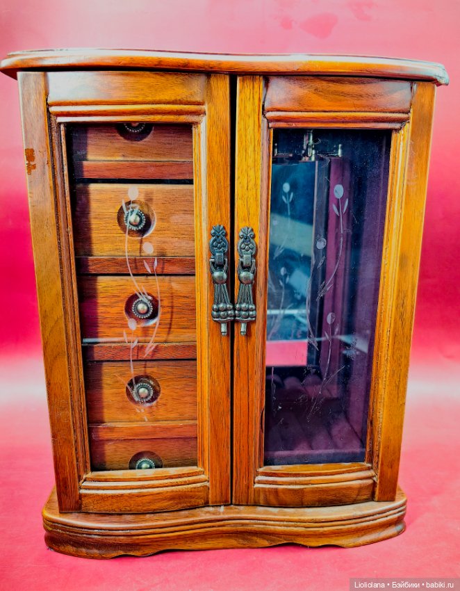 Шкатулка шкаф для кукол деревянная №2