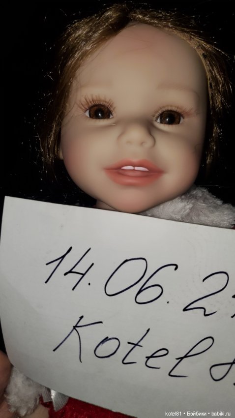 Виниловая игровая кукла Диана (фото 7)