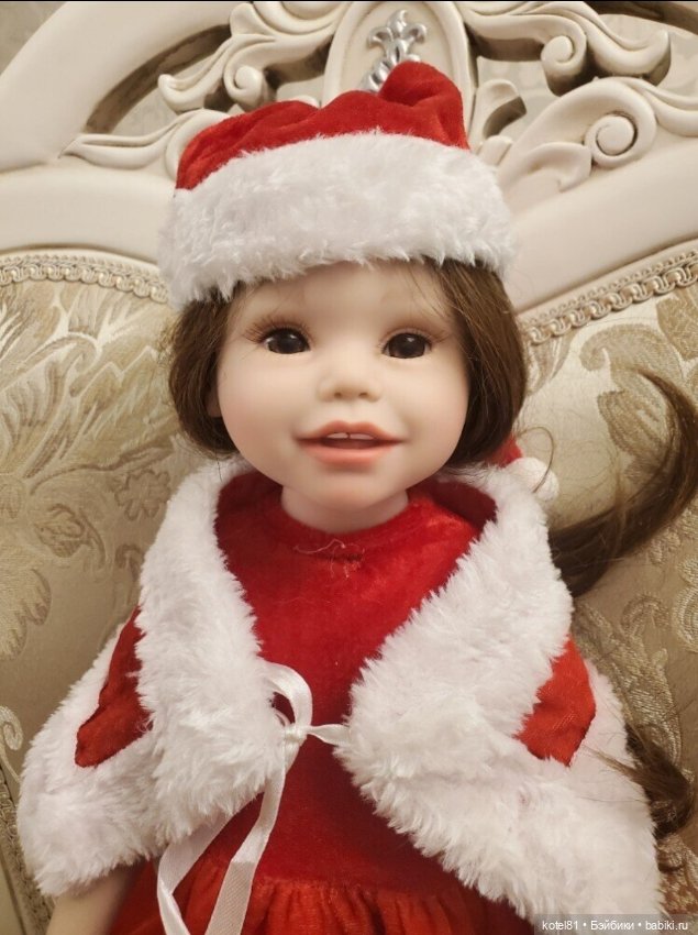 Виниловая игровая кукла Диана (фото 6)