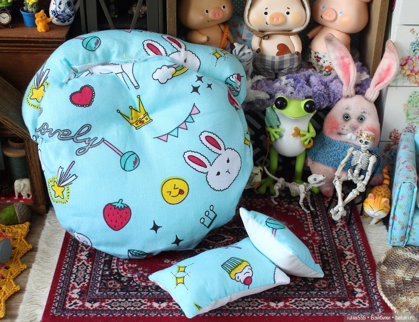Аксессуары для кукол - мягкая кроватка-спальник (фото 3)