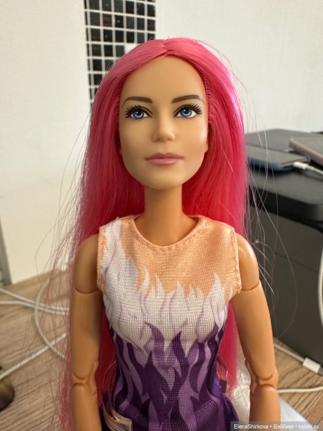 Barbie Ипполита с розовыми волосами на теле мтм (фото 2)