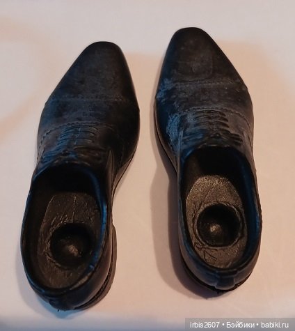 Hot Toys. Костюм Брюса Уэйнна и подставка для 1/6 (фото 4)