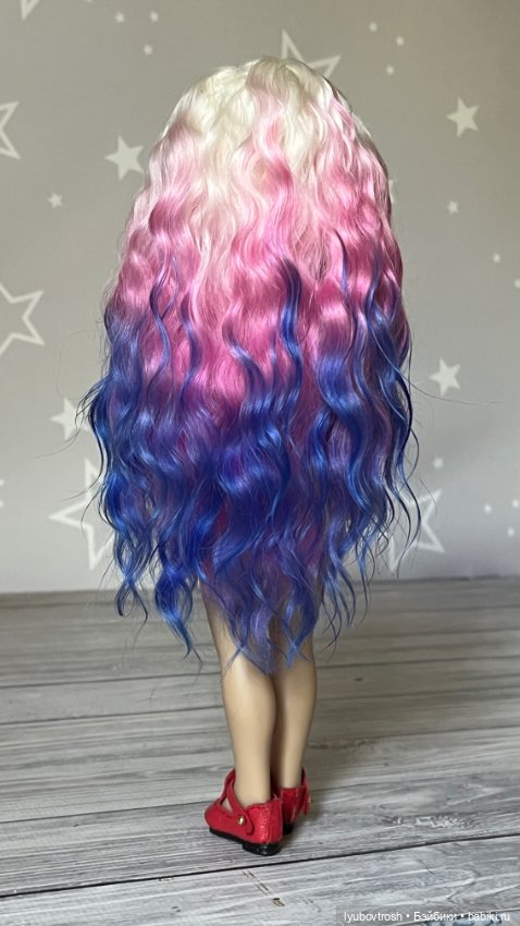 Парик натуральный трехцветный 6/7 для Бонеки и аналогичных кукол с обхватом головы 16-16,5 см (фото 3)