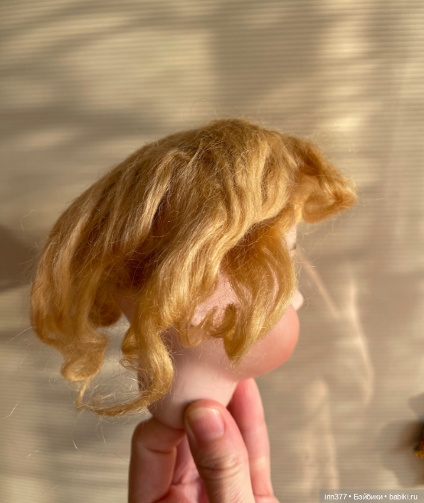 Старенький парик, натуральный мохер для куклы (фото 7)