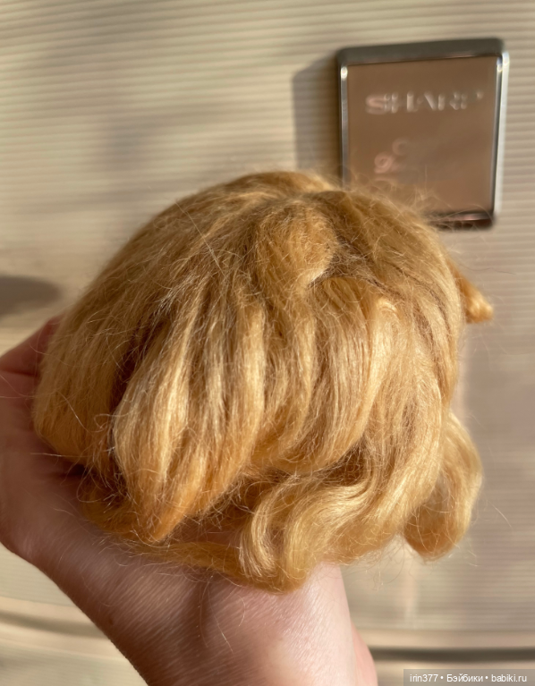 Старенький парик, натуральный мохер для куклы (фото 5)