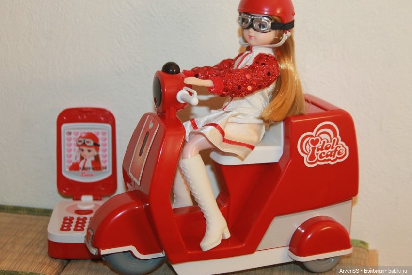 Ликка на скутере — Винтажные куклы и игрушки детства