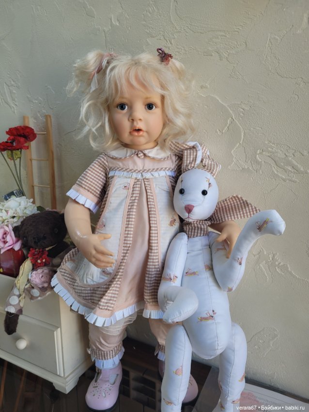 Белокурая малышка Ulla со своим большим другом зайцем от Hildegard Gunzel (фото 8)