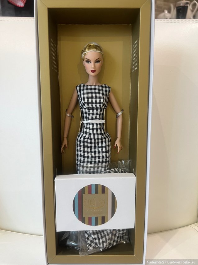 Виктория Ру Integrity, Victoire Roux