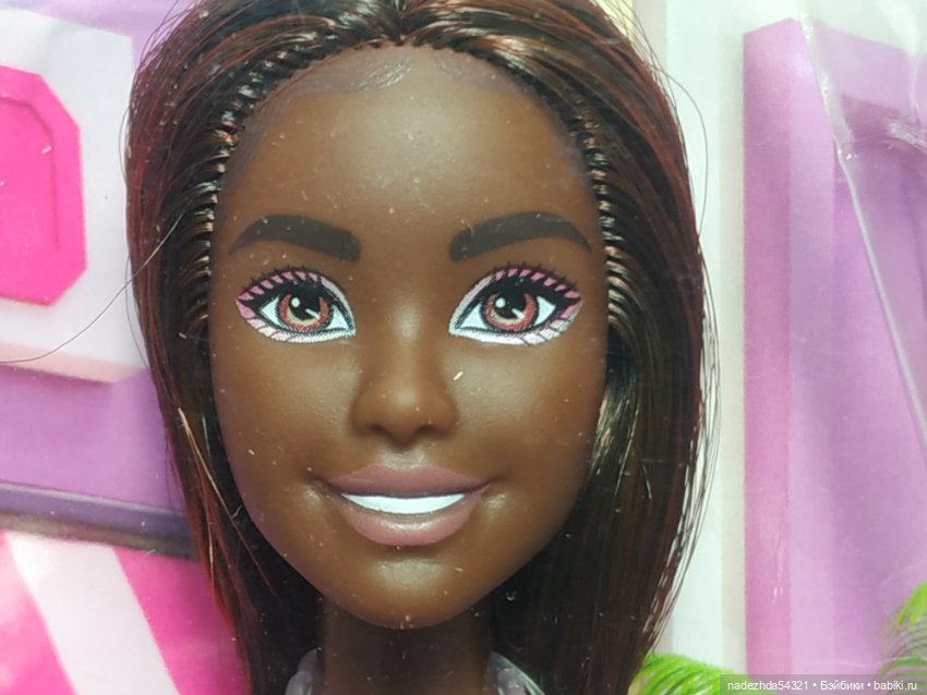 Барби модница в вечернем платье (фото 3)