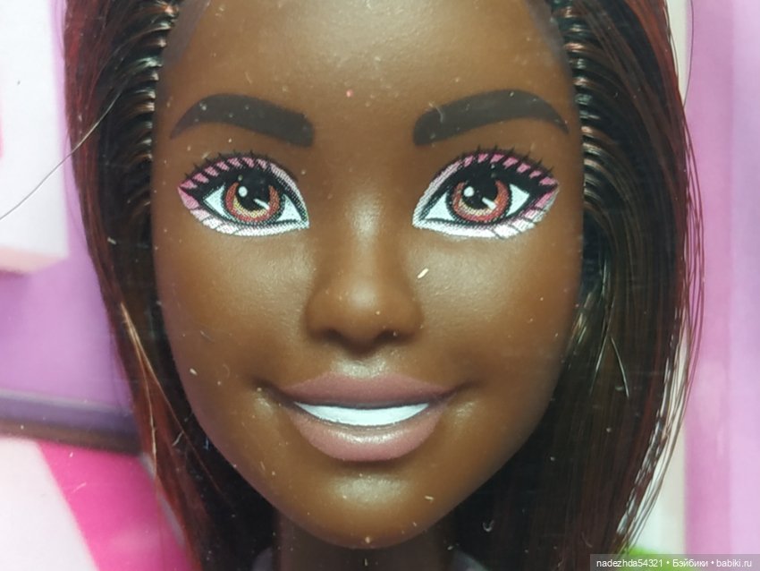 Барби модница в вечернем платье (фото 6)